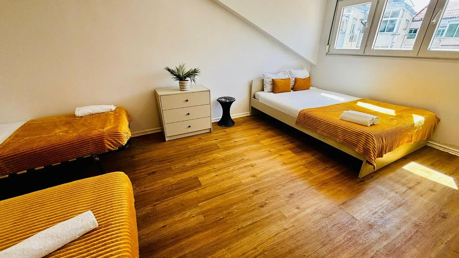 Luxury Rooms In Central Location Of Lisbona Portogallo